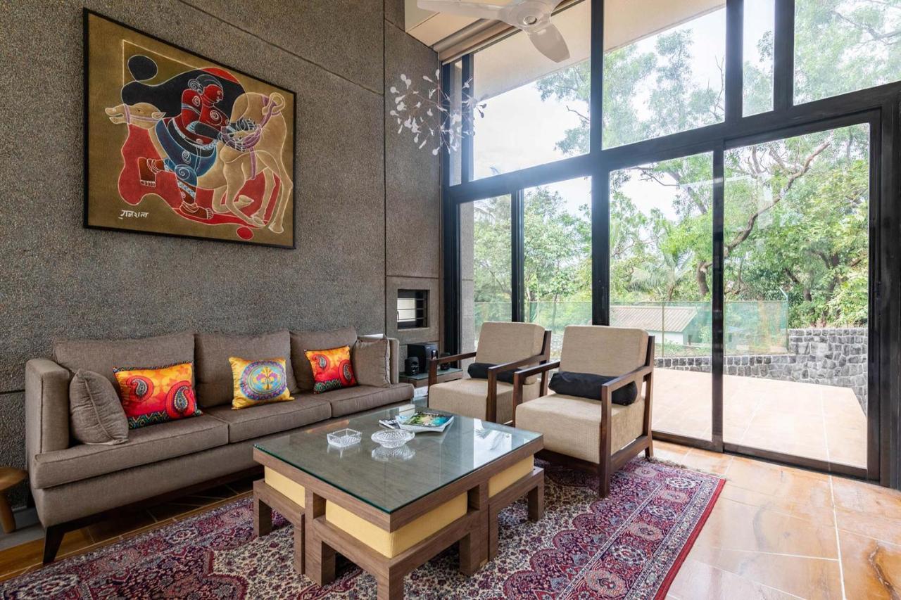 Villa Foresta By Stayvista With Modern Decor, Swimming Pool & Expansive Lawn For A Perfect Escape Лонавала Екстериор снимка