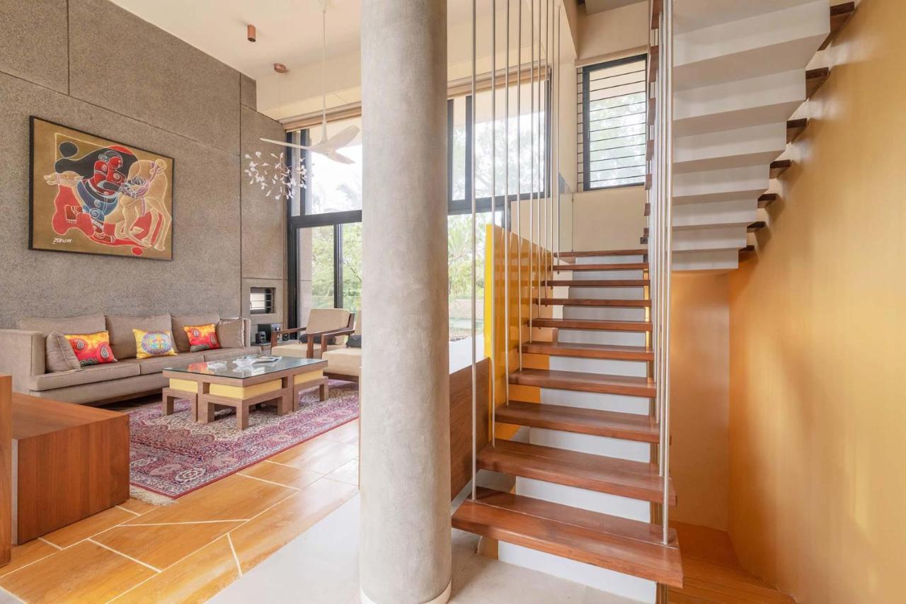 Villa Foresta By Stayvista With Modern Decor, Swimming Pool & Expansive Lawn For A Perfect Escape Лонавала Екстериор снимка