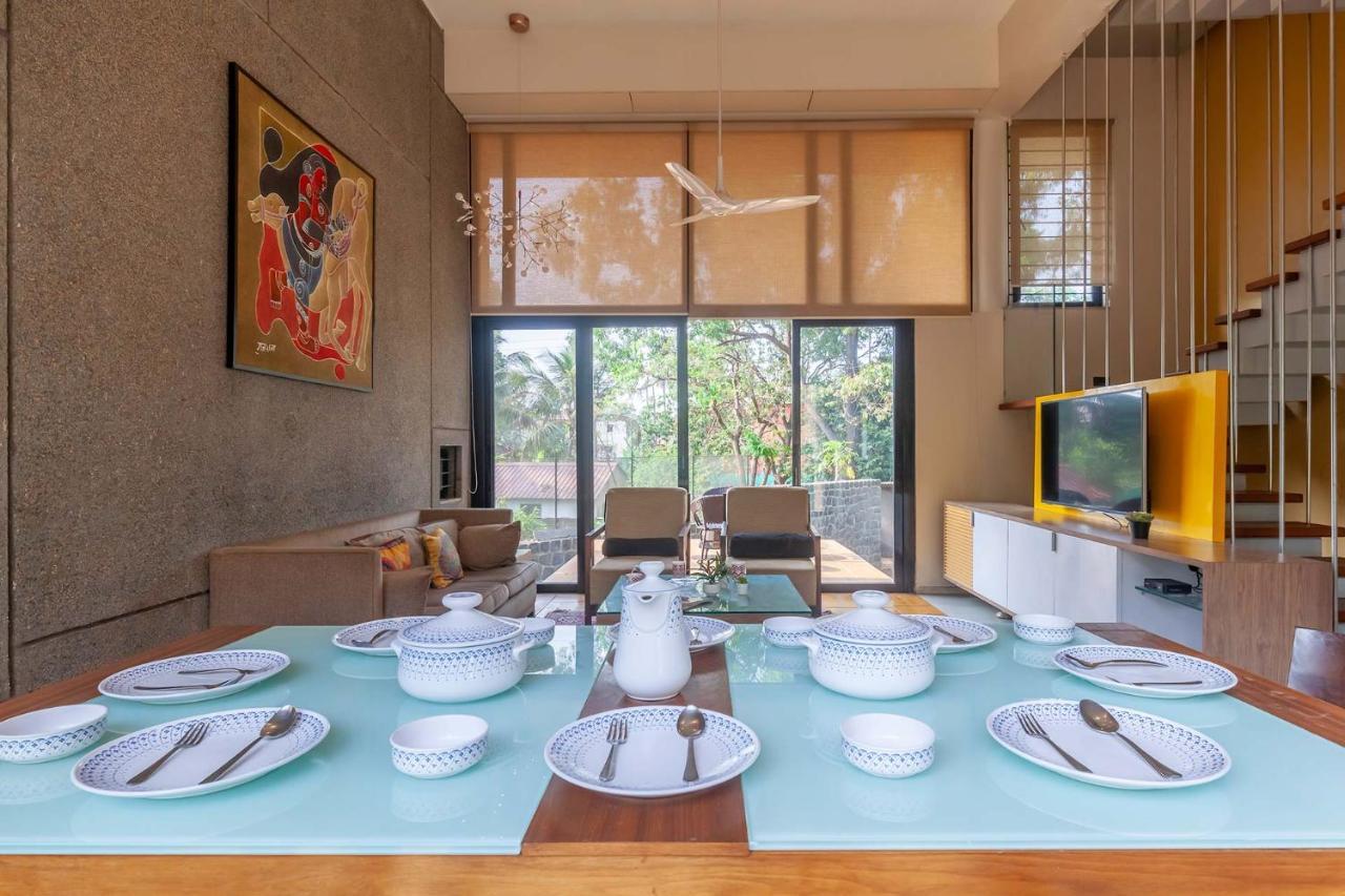 Villa Foresta By Stayvista With Modern Decor, Swimming Pool & Expansive Lawn For A Perfect Escape Лонавала Екстериор снимка