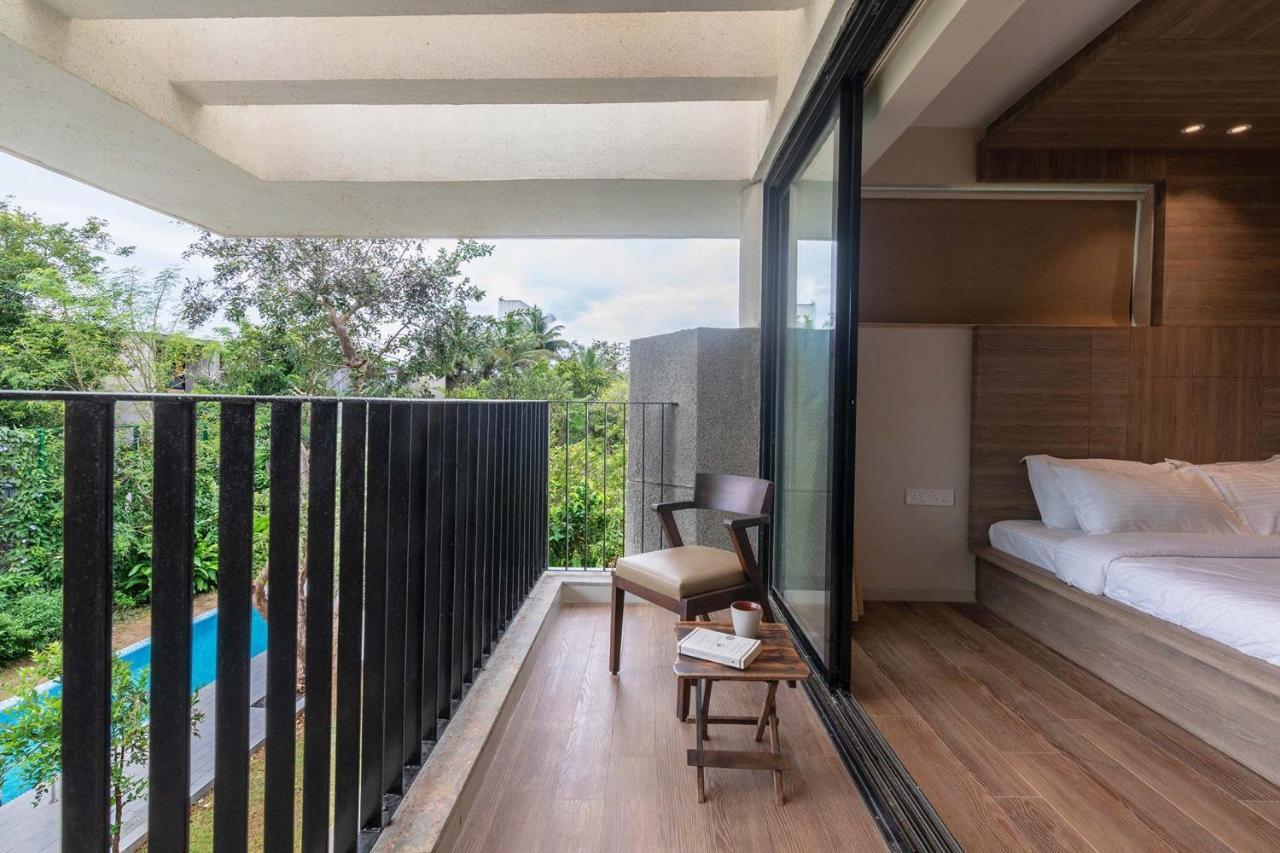 Villa Foresta By Stayvista With Modern Decor, Swimming Pool & Expansive Lawn For A Perfect Escape Лонавала Екстериор снимка
