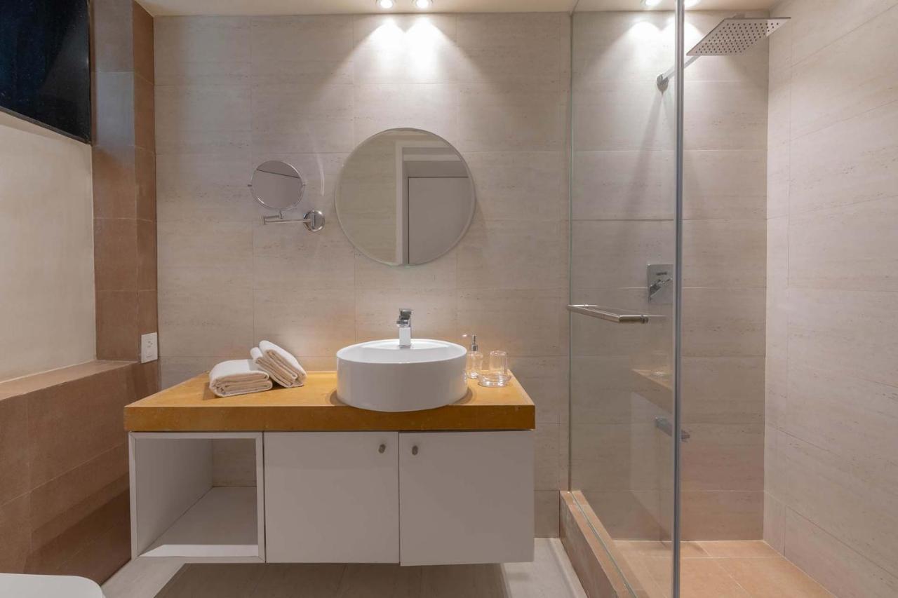 Villa Foresta By Stayvista With Modern Decor, Swimming Pool & Expansive Lawn For A Perfect Escape Лонавала Екстериор снимка